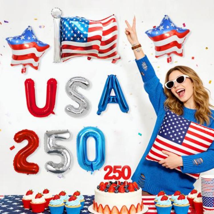 Independence Day balloons